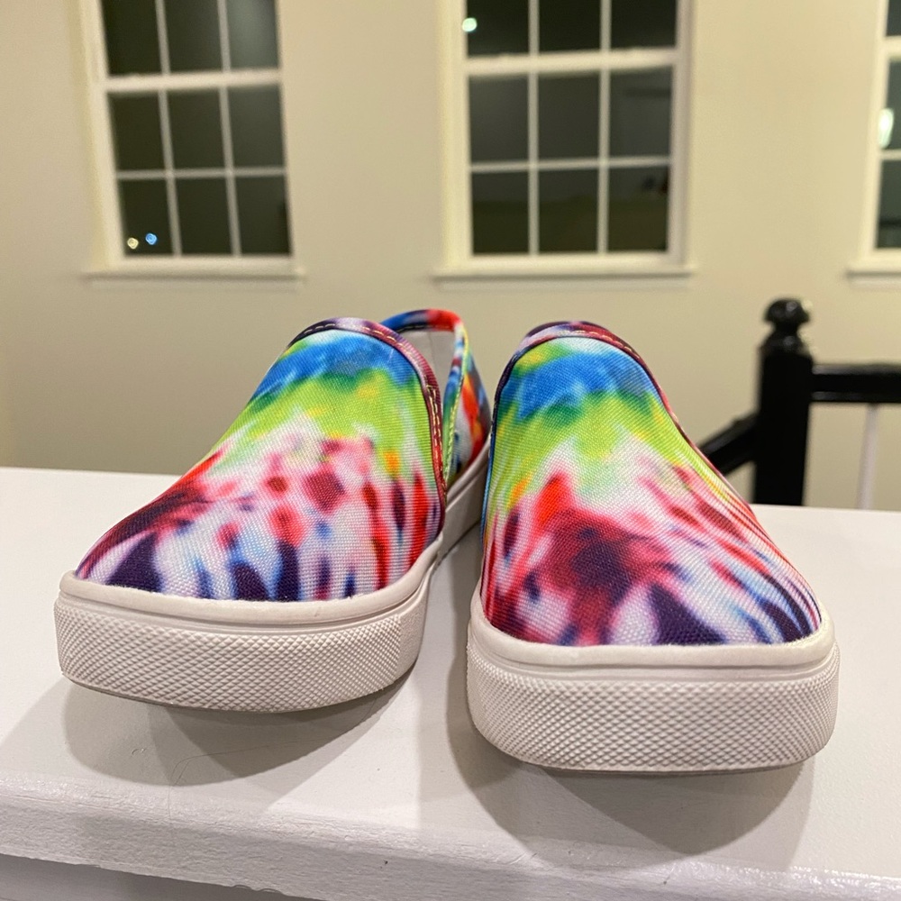Brand new girls Steve Madden sneakers